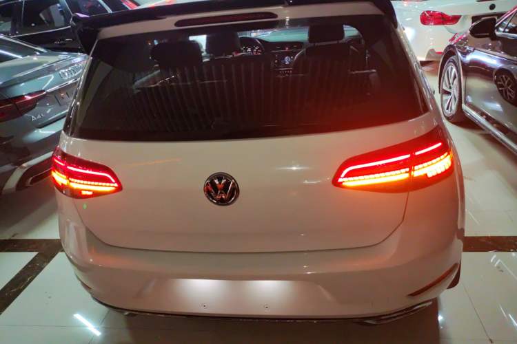 Used Volkswagen Golf 2018 230TSI Automatic Luxury Version Rear