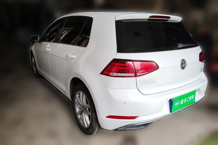 Used Volkswagen Golf 2018 230TSI Automatic Comfort Model Rear Left 45 Deg