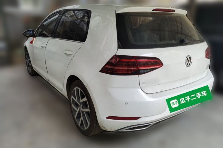 Used Volkswagen Golf 2018 230TSI Automatic Luxury Version Rear Left 45 Deg