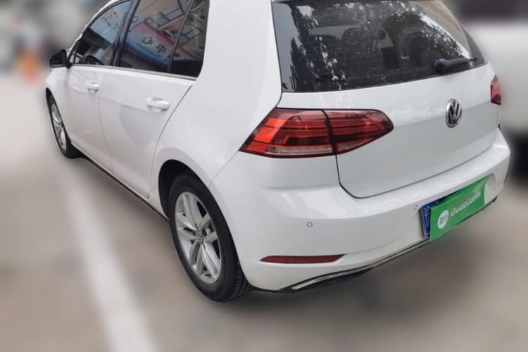 Used Volkswagen Golf 2018 230TSI Automatic Comfort Model Rear Left 45 Deg