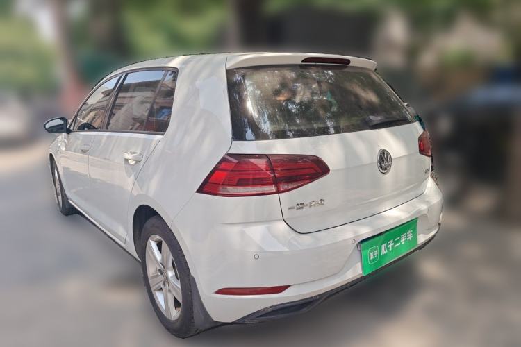 Used Volkswagen Golf 2018 1.6L Automatic Fashion Model Rear Left 45 Deg