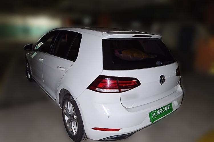 Used Volkswagen Golf 2018 1.6L Automatic Comfort Model Rear Left 45 Deg