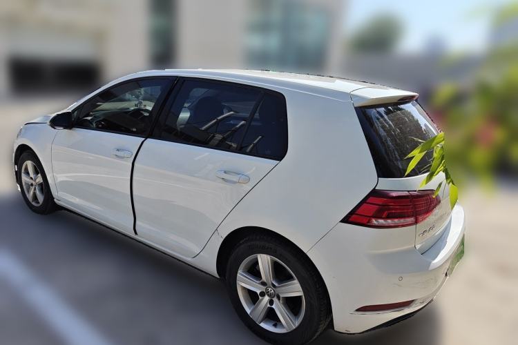 Used Volkswagen Golf 2018 1.6L Automatic Fashion Model Rear Left 45 Deg