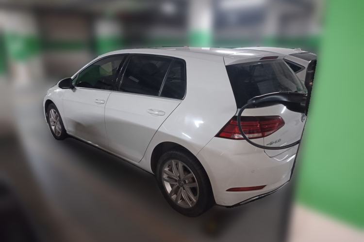 Used Volkswagen Golf 2018 1.6L Automatic Comfort Model Rear Left 45 Deg
