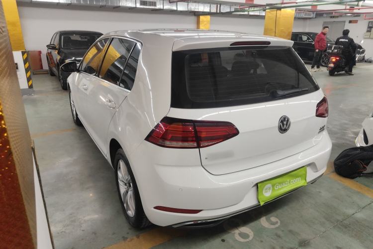 Used Volkswagen Golf 2018 230TSI Automatic Comfort Model Rear Left 45 Deg
