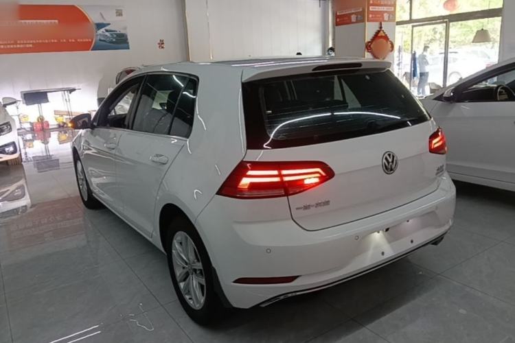 Used Volkswagen Golf 2018 230TSI Automatic Comfort Model Rear Left 45 Deg