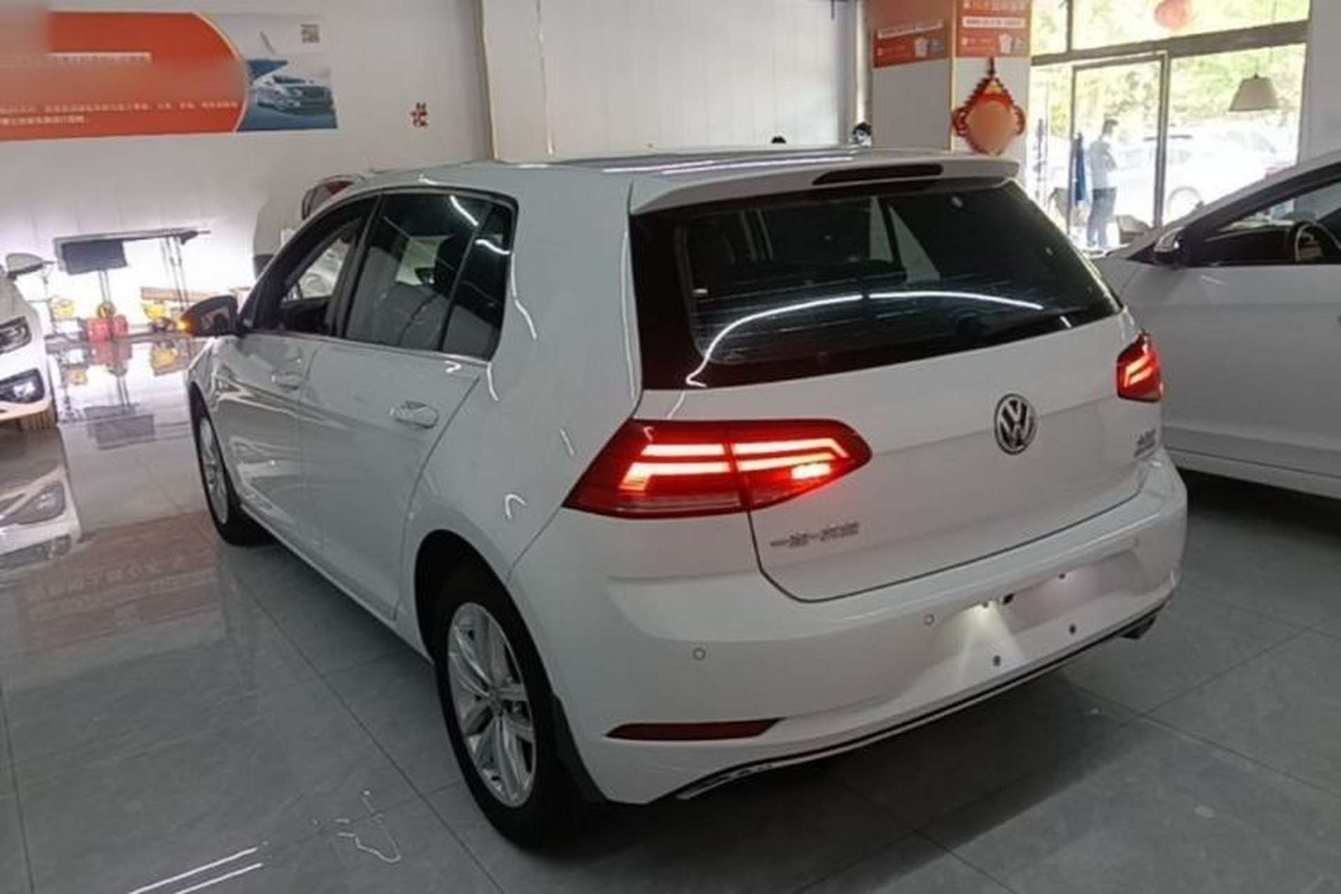 Used Volkswagen Golf 2018 230TSI Automatic Comfort Model Rear Left 45 Deg