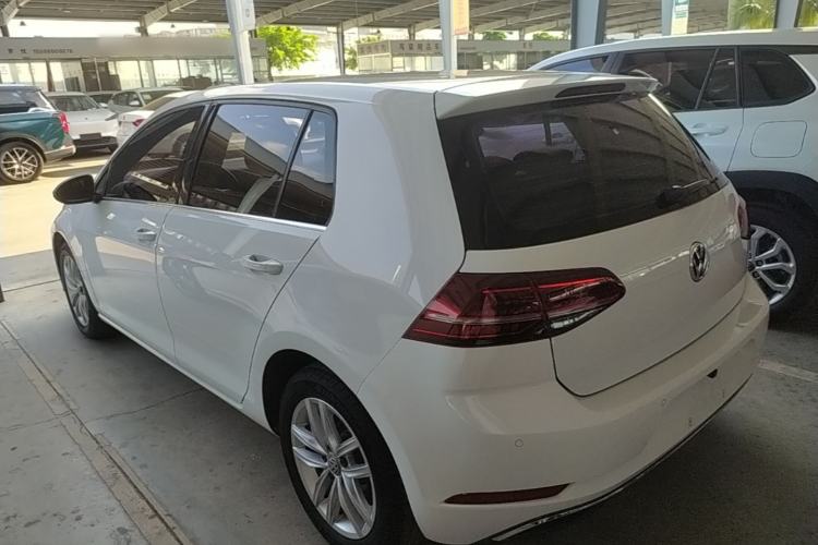 Used Volkswagen Golf 2018 230TSI Automatic Comfort Model Rear Left 45 Deg