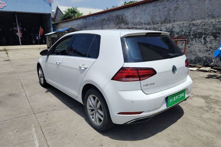 Used Volkswagen Golf 2018 1.6L Automatic Comfort Model Rear Left 45 Deg