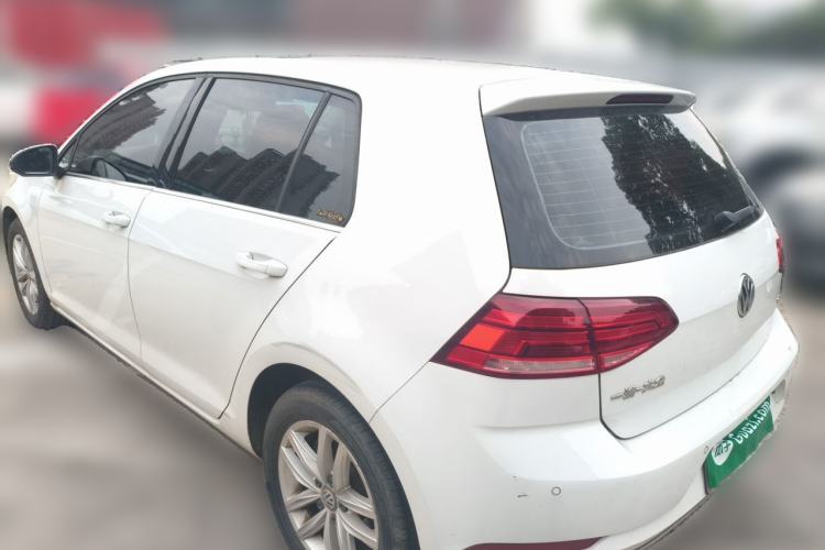 Used Volkswagen Golf 2018 1.6L Automatic Comfort Model Rear Left 45 Deg