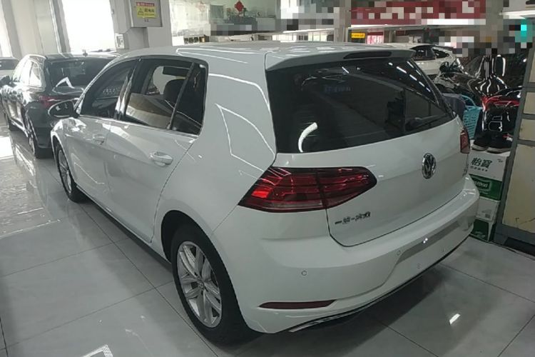 Used Volkswagen Golf 2018 230TSI Automatic Comfort Model Rear Left 45 Deg