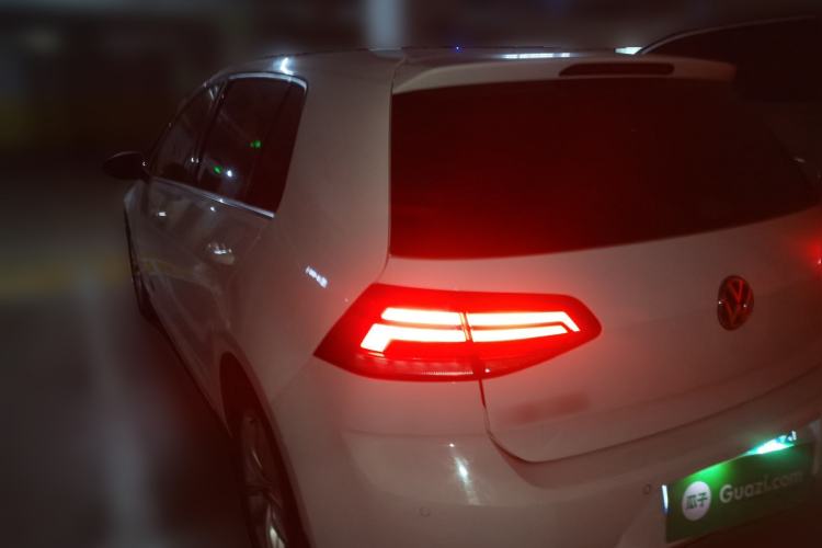 Used Volkswagen Golf 2018 230TSI Automatic Comfort Model Rear Left 45 Deg