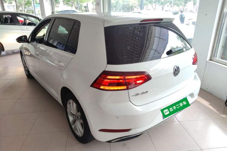 Used Volkswagen Golf 2018 230TSI Automatic Comfort Model Rear Left 45 Deg