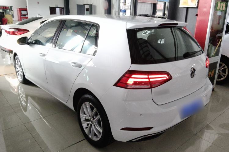 Used Volkswagen Golf 2018 1.6L Automatic Comfort Model Rear Left 45 Deg