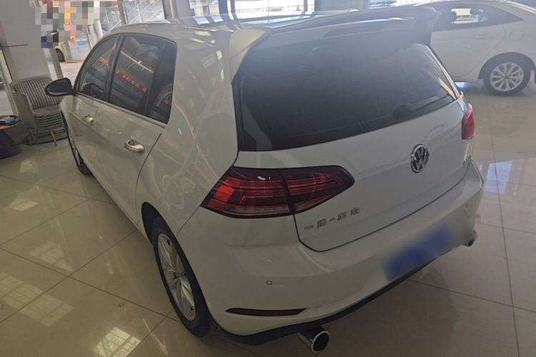 Used Volkswagen Golf 2018 1.6L Automatic Comfort Model Rear Left 45 Deg