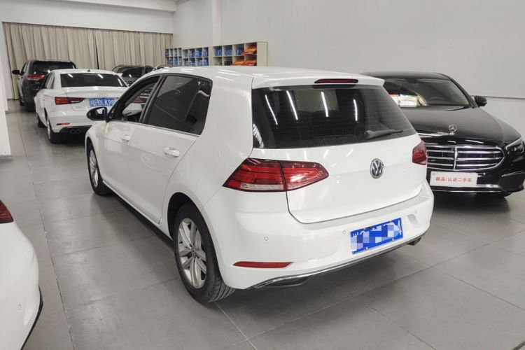 Used Volkswagen Golf 2018 230TSI Automatic Comfort Model Rear Left 45 Deg