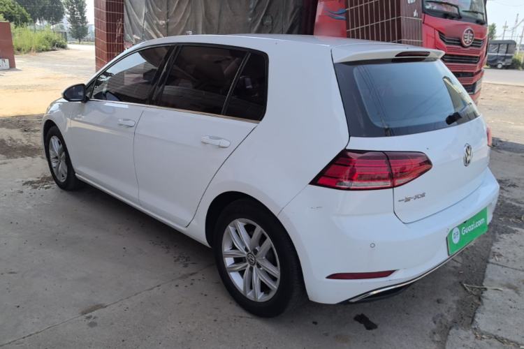 Used Volkswagen Golf 2018 230TSI Automatic Comfort Model Rear Left 45 Deg