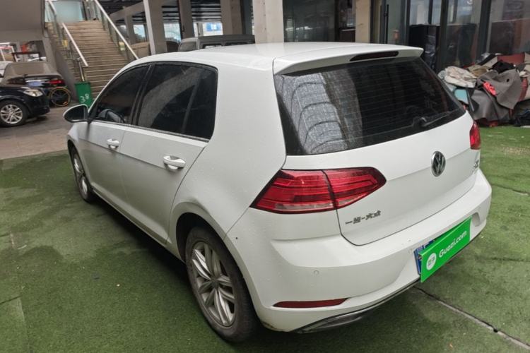 Used Volkswagen Golf 2018 230TSI Automatic Comfort Model Rear Left 45 Deg