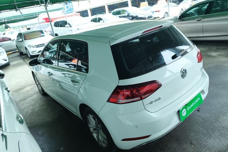 Used Volkswagen Golf 2018 230TSI Automatic Comfort Model Rear Left 45 Deg