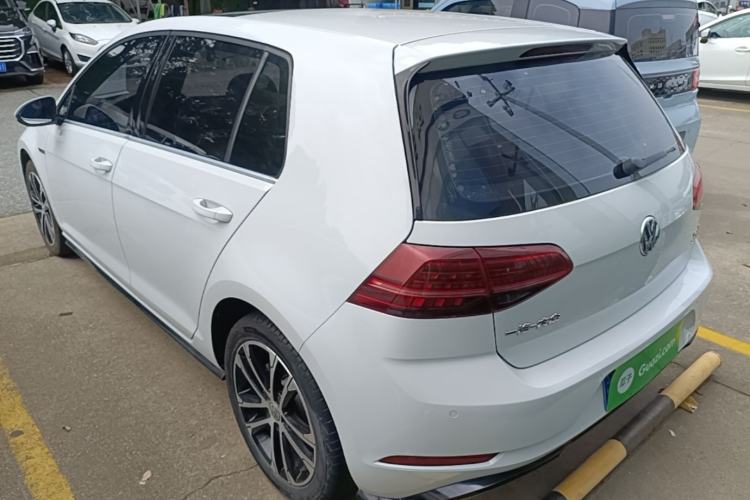 Used Volkswagen Golf 2018 280TSI Automatic R-Line Model Rear Left 45 Deg
