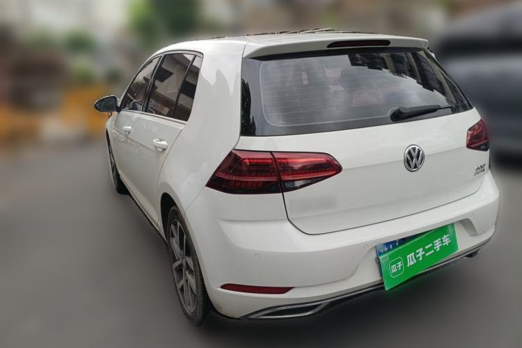 Used Volkswagen Golf 2018 230TSI Automatic Luxury Version Rear Left 45 Deg