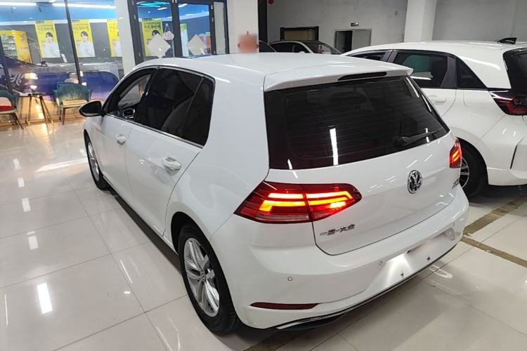 Used Volkswagen Golf 2018 230TSI Automatic Comfort Model Rear Left 45 Deg