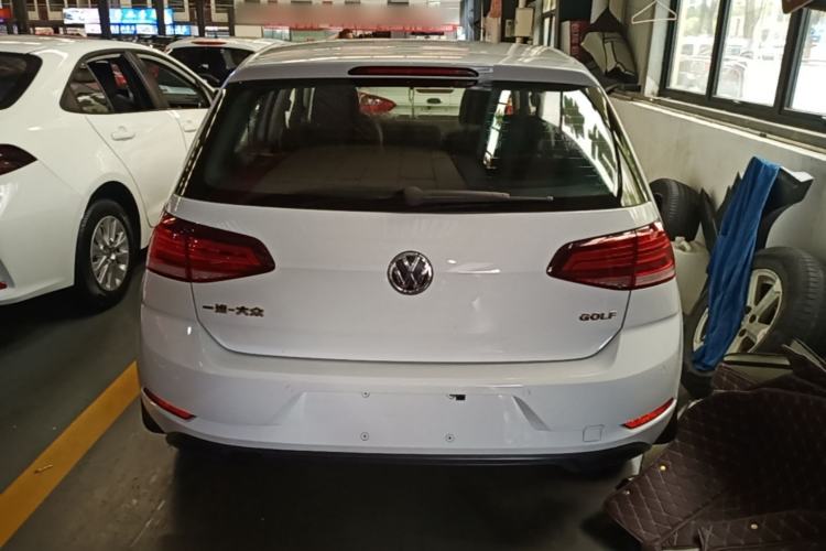 Used Volkswagen Golf 2018 1.6L Automatic Fashion Model Rear