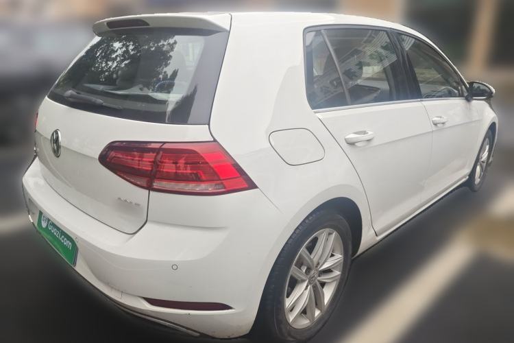 Used Volkswagen Golf 2018 230TSI Automatic Comfort Model Rear Right 45 Deg