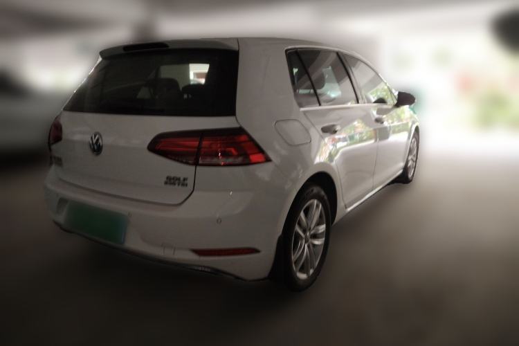 Used Volkswagen Golf 2018 230TSI Automatic Comfort Model Rear Right 45 Deg