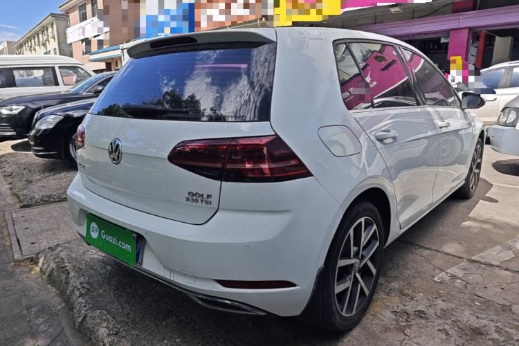 Used Volkswagen Golf 2018 230TSI Automatic Luxury Version Rear Right 45 Deg