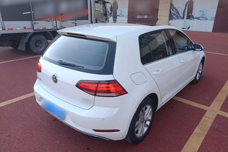 Used Volkswagen Golf 2018 230TSI Automatic Comfort Model Rear Right 45 Deg