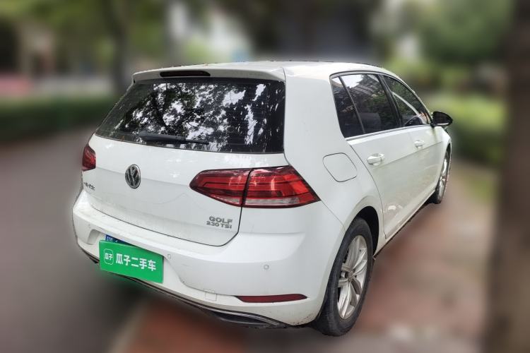 Used Volkswagen Golf 2018 230TSI Automatic Comfort Model Rear Right 45 Deg