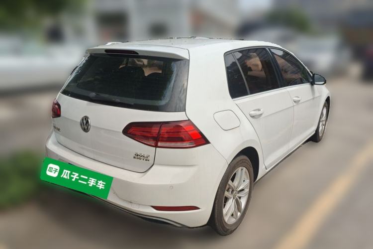 Used Volkswagen Golf 2018 230TSI Automatic Comfort Model Rear Right 45 Deg