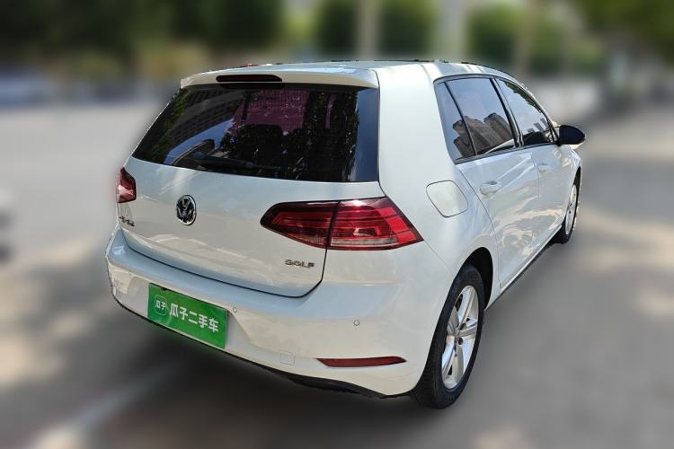 Used Volkswagen Golf 2018 1.6L Automatic Fashion Model Rear Right 45 Deg