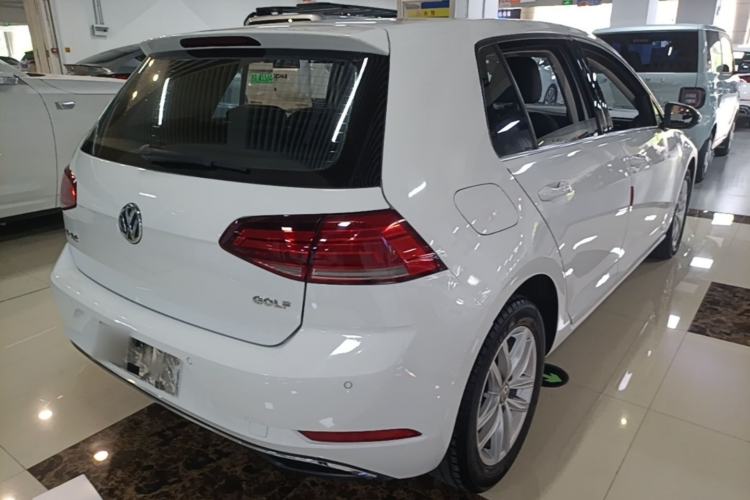 Used Volkswagen Golf 2018 1.6L Automatic Comfort Model Rear Right 45 Deg