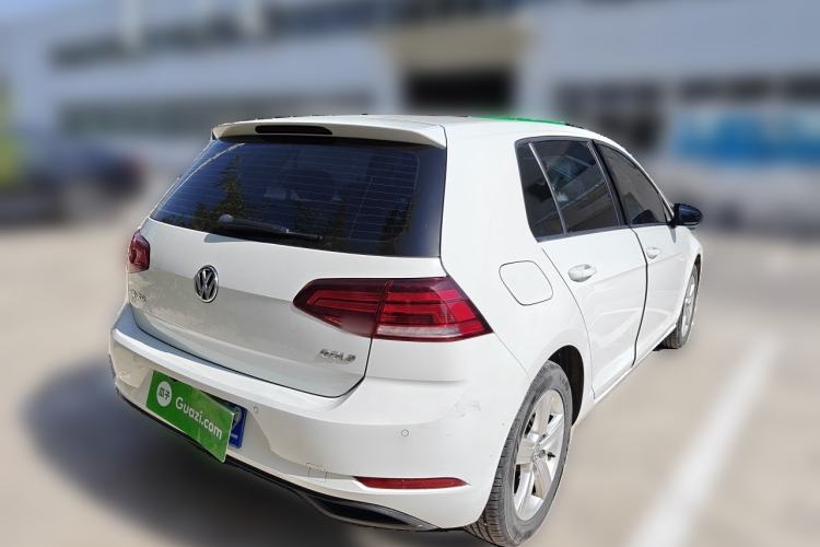 Used Volkswagen Golf 2018 1.6L Automatic Fashion Model Rear Right 45 Deg