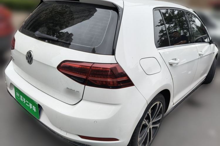 Used Volkswagen Golf 2018 280TSI Automatic R-Line Model Rear Right 45 Deg