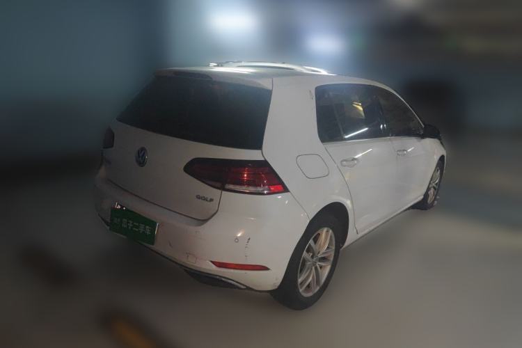 Used Volkswagen Golf 2018 1.6L Automatic Comfort Model Rear Right 45 Deg