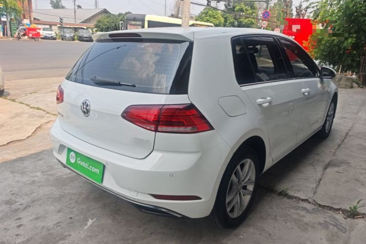 Used Volkswagen Golf 2018 230TSI Automatic Comfort Model Rear Right 45 Deg