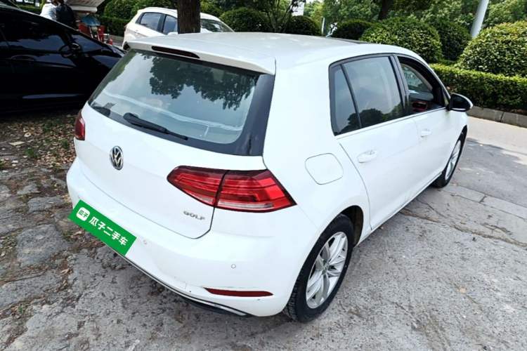 Used Volkswagen Golf 2018 230TSI Automatic Comfort Model Rear Right 45 Deg