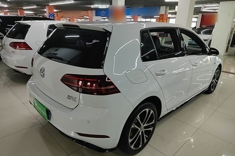 Used Volkswagen Golf 2018 280TSI Automatic R-Line Model Rear Right 45 Deg