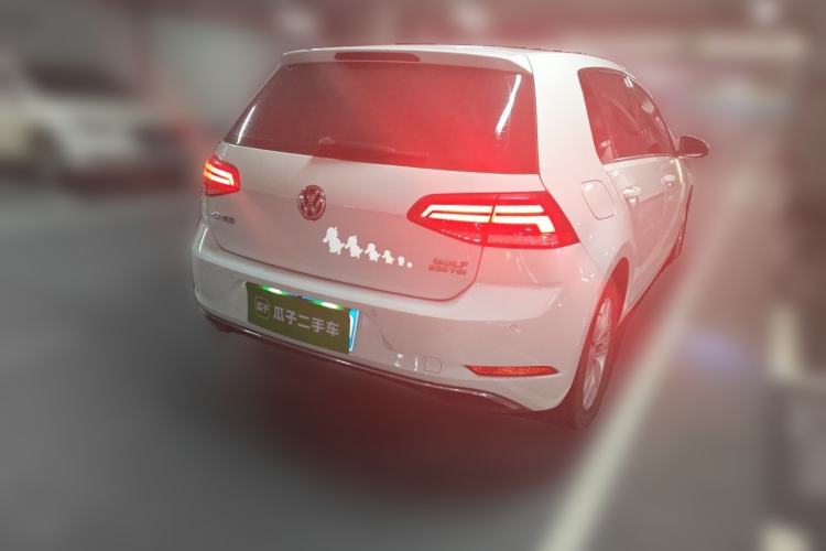Used Volkswagen Golf 2018 230TSI Automatic Comfort Model Rear Right 45 Deg