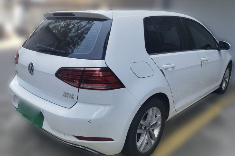 Used Volkswagen Golf 2018 230TSI Automatic Comfort Model Rear Right 45 Deg