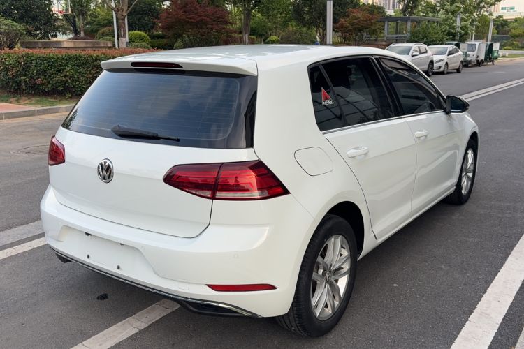 Used Volkswagen Golf 2018 1.6L Automatic Comfort Model Rear Right 45 Deg