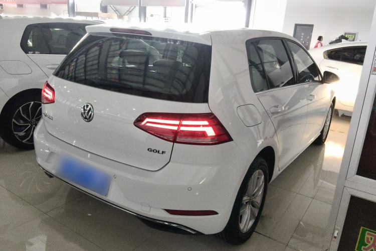 Used Volkswagen Golf 2018 1.6L Automatic Comfort Model Rear Right 45 Deg