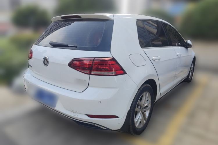 Used Volkswagen Golf 2018 230TSI Automatic Comfort Model Rear Right 45 Deg