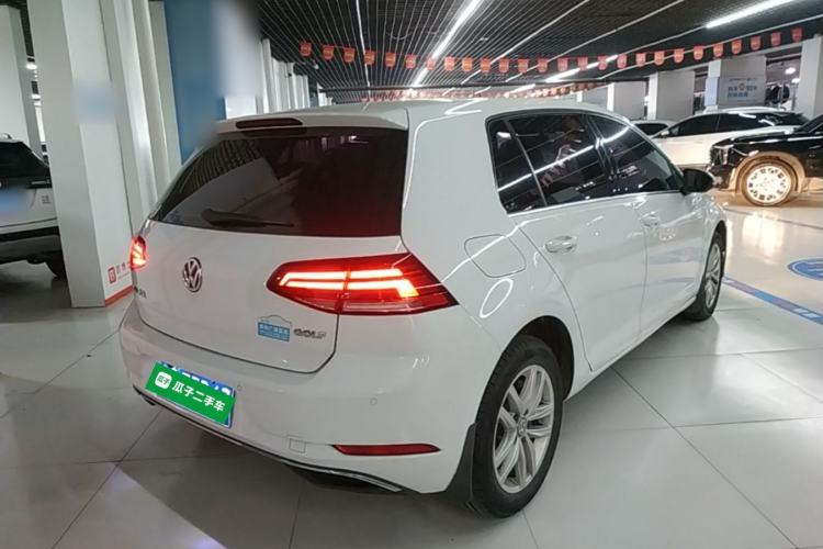 Used Volkswagen Golf 2018 1.6L Automatic Comfort Model Rear Right 45 Deg