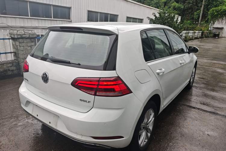 Used Volkswagen Golf 2018 1.6L Automatic Comfort Model Rear Right 45 Deg
