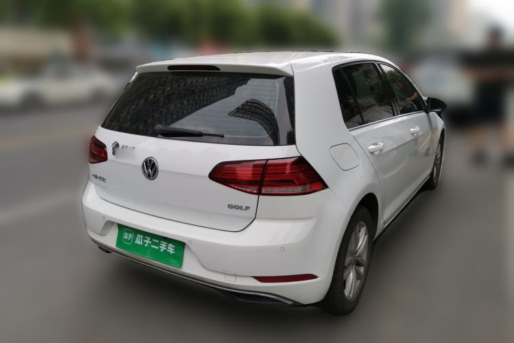 Used Volkswagen Golf 2018 1.6L Automatic Comfort Model Rear Right 45 Deg