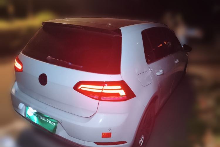 Used Volkswagen Golf 2018 1.6L Automatic Comfort Model Rear Right 45 Deg